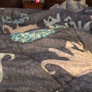 Meet your Posher, Stacy